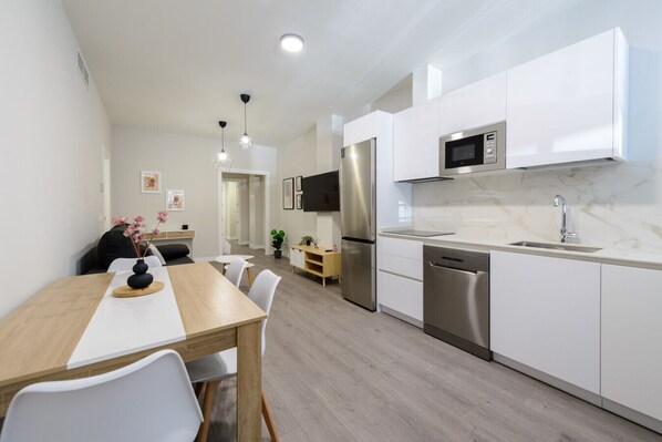 Fridge, microwave, oven, dishwasher