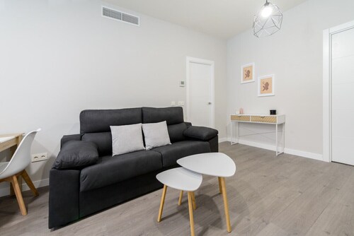 Apartment for groups near the airport