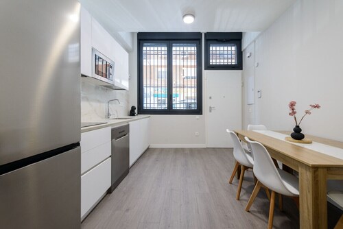 Apartment for groups near the airport