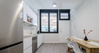 Apartment for groups near the airport