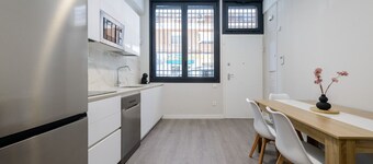 Apartment for groups near the airport
