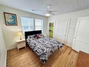 3 bedrooms, iron/ironing board, travel crib, WiFi