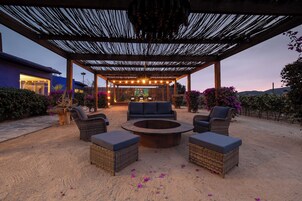 Design Villa, Vineyard View | Terrace/patio