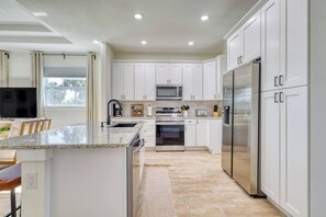 Microwave, oven, stovetop, dishwasher