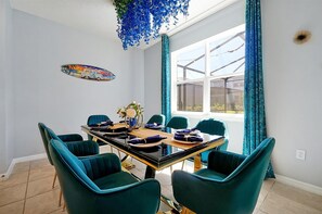 Dining - NEW Disney VACA: Heated Pool, PS5, Game Room, BBQ (Davenport)