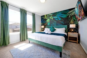 5 bedrooms, iron/ironing board, WiFi, bed sheets
