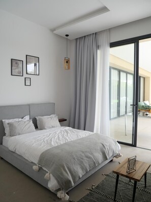 4 chambres, fer et planche à repasser, accès à Internet, literie fournie