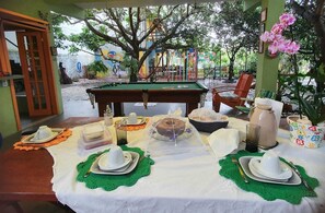 Outdoor dining