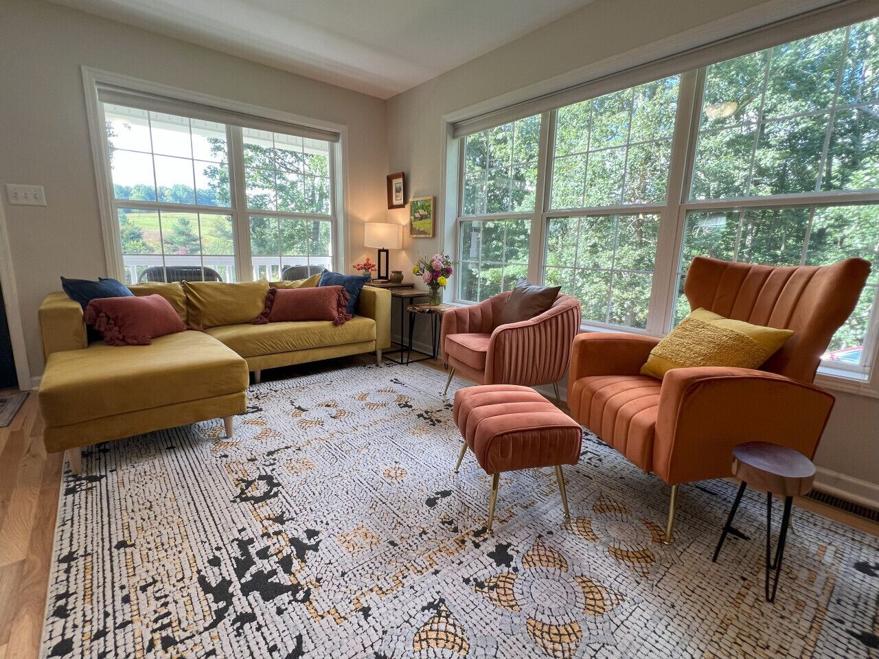 Smart-TV, DVD-Player, Bücher