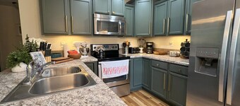 New! Salamander Hill Cottage by Buffalo Mtn Getaway