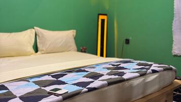 3 bedrooms, WiFi, bed sheets