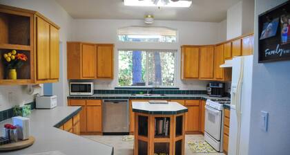 Super Family-Friendly Home in St. Maries, Idaho - Idaho Deer Haven