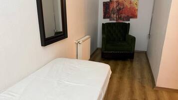 Perhehuoneisto | Oleskelualue | Tulostin