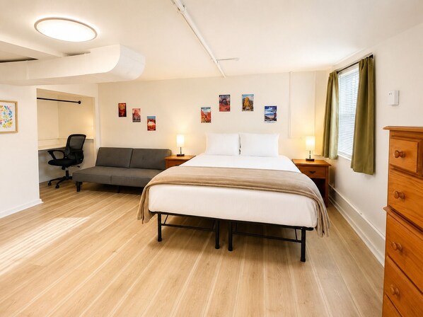 2 bedrooms, desk, iron/ironing board, WiFi (free)