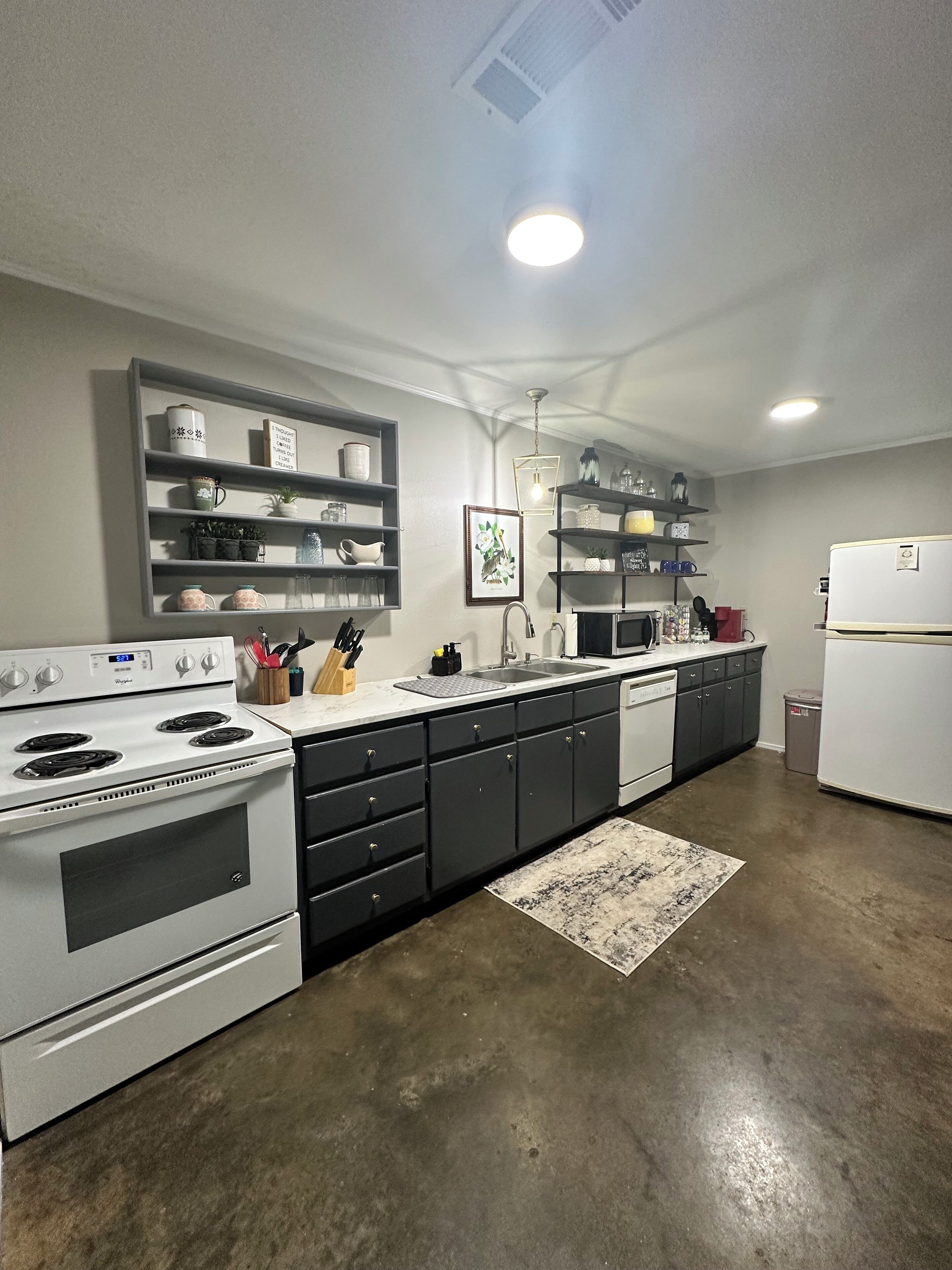 Microwave, oven, stovetop, dishwasher