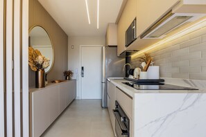 Microwave, oven, stovetop, coffee/tea maker