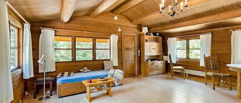 3 bedrooms, wheelchair access