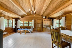 3 bedrooms, wheelchair access