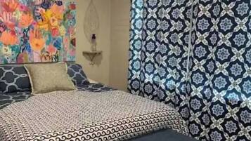 1 bedroom, WiFi, bed sheets