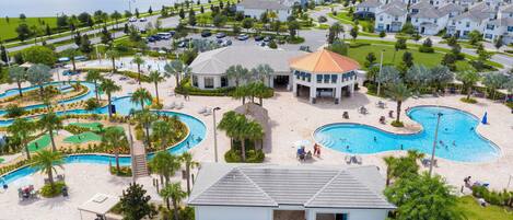 2 outdoor pools