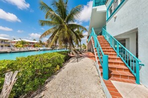 Property grounds - Waterfront Paradise: Dock, Pool & Beach at Cabana Club (Key Colony Beach)