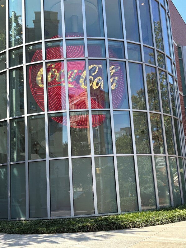 Exterior detail - The Golden View Of Atlanta (Atlanta)