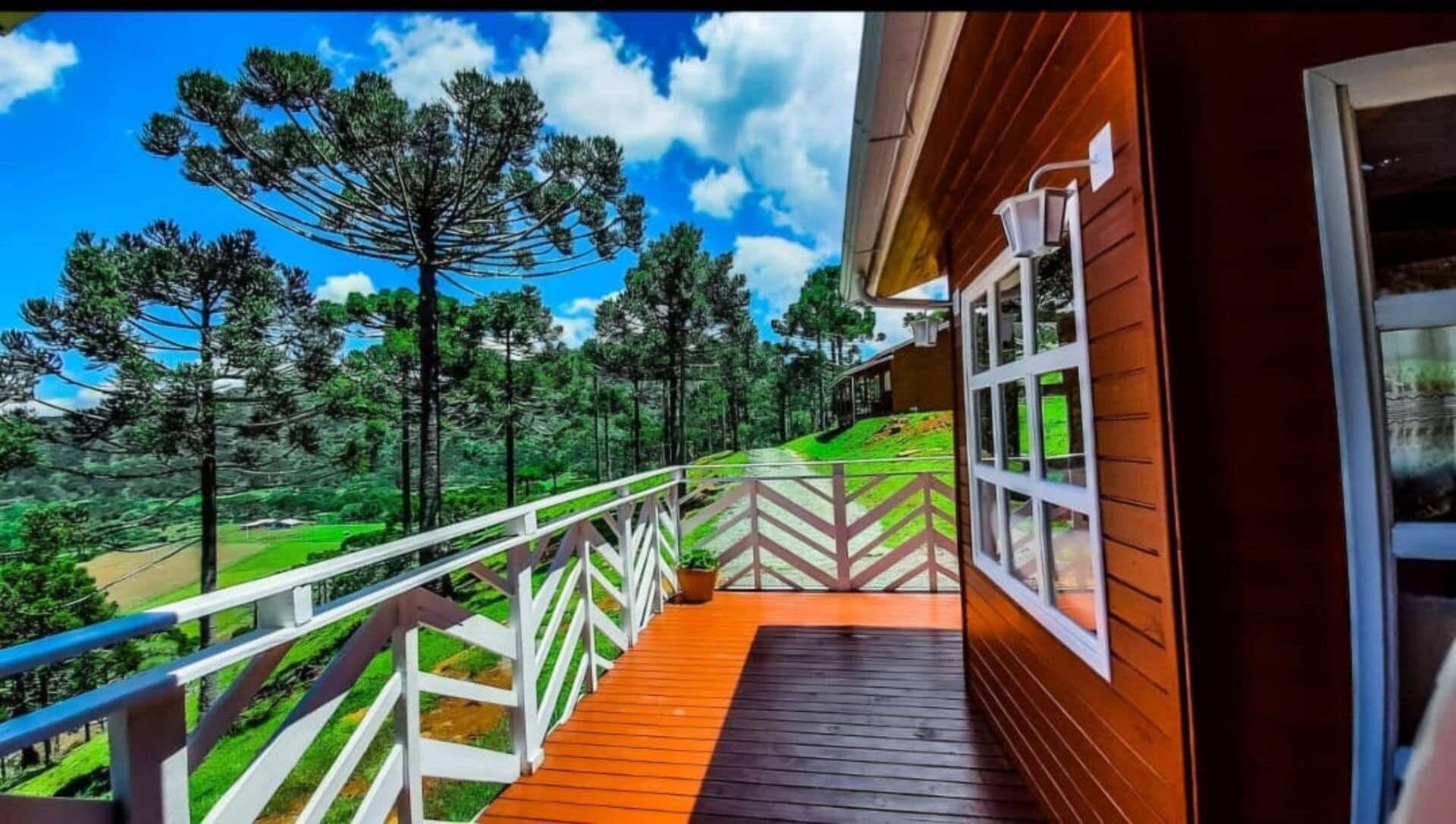 Cabana Cheiro de Mato - Villa das Araucárias - Urubici - SC | Vista para a montanha