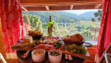 Cabana Chapéu de Palha com Hidromassagem - Villa das Araucárias - Urubici | Vista para a montanha