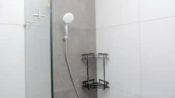 Standard Apartment | Bathroom