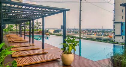 Homey And Nice Studio At Lrt City Bekasi Apartment