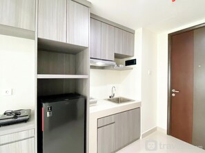 Refrigerador, utensilios de cocina
