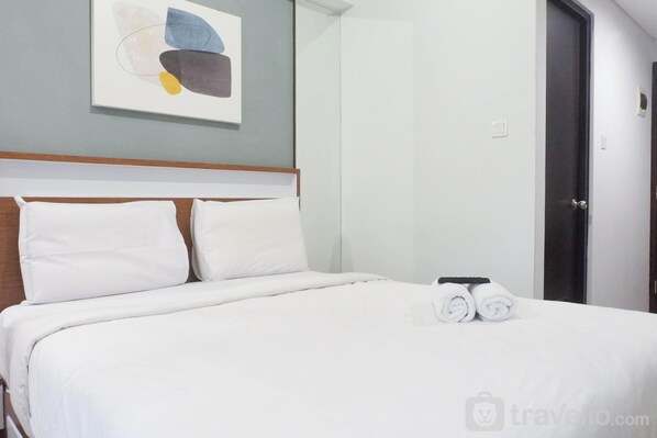 Room - Scenic Modern Studio Room At Tamansari Papilio Apartment (Surabaya)