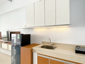 Appartamento Standard | Cucina privata | Pentole/stoviglie/utensili