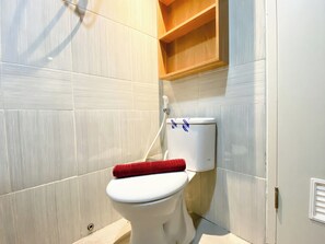 Apartemen Standar | Kamar mandi | Shower