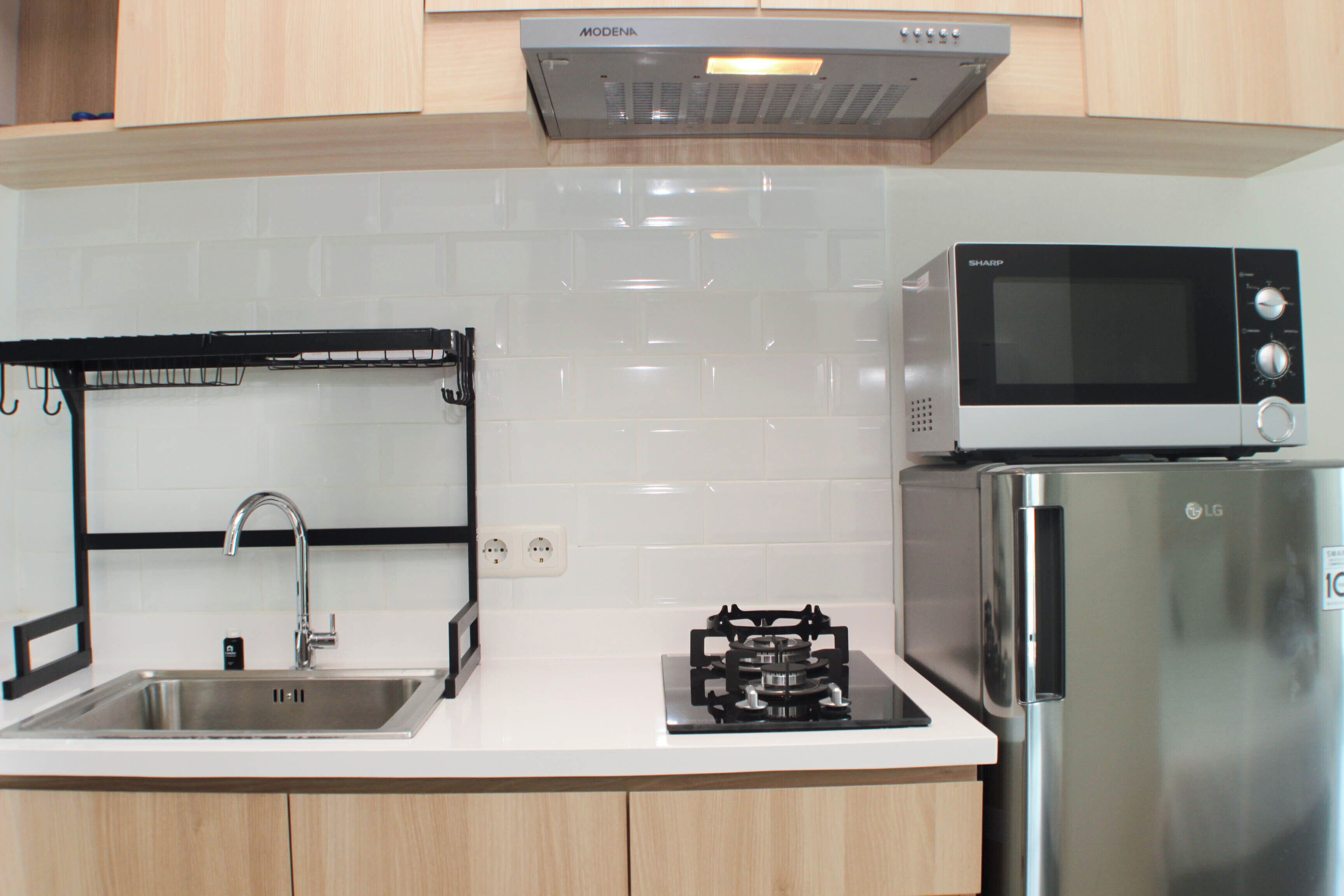 Standard Apartment | Private kitchen | Cookware/dishes/utensils