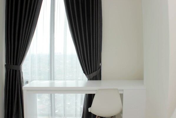 Standard Apartment - Best Deal And Comfy Studio Apartment At Lrt City Bekasi By Travelio (Bekasi)