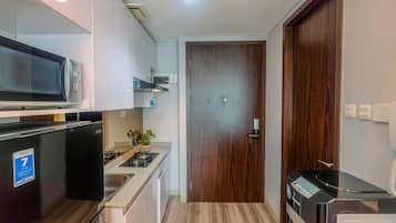 Appartement Standard | Cuisine privée | Batterie de cuisine, vaisselle et ustensiles