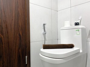 Standard-Apartment | Badezimmer