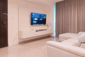 Standard Apartment | Living area