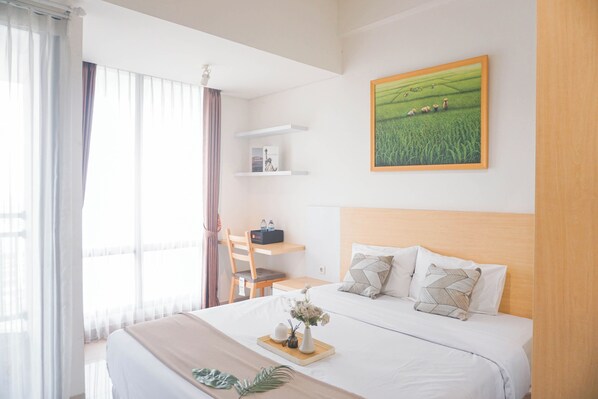 Standard Apartment - Cozy Look Studio Apartment At Lrt City Bekasi (Bekasi)