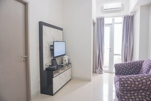 Interior - Cozy And Functional 2Br Apartment Vasanta Innopark (Cikarang)