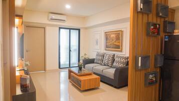 Standard Apartment | Living area
