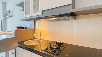 Appartamento Standard | Cucina privata | Pentole/stoviglie/utensili