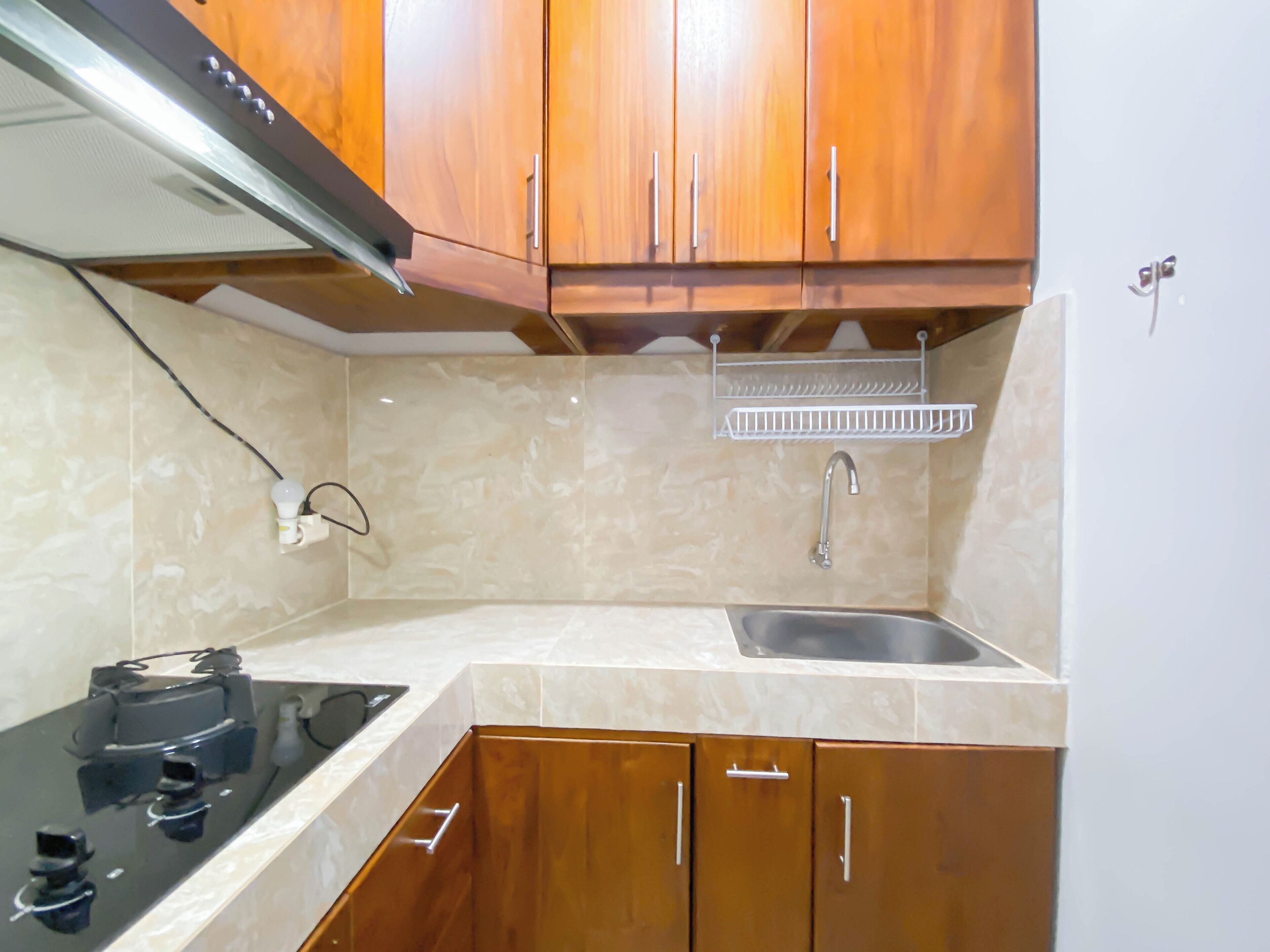 Standard Apartment | Dapur peribadi | Peti sejuk, alat memasak/pinggan mangkuk/perkakas dapur 