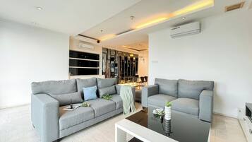Standard Apartment | Living area