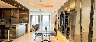 Spacious Luxury 2Br Apartment With Extra Room At Fx Residence