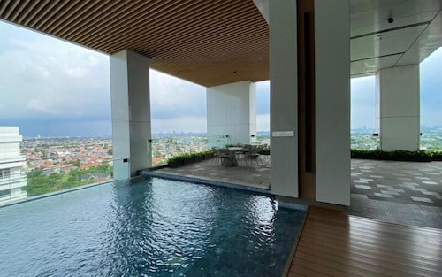 Urban Industrial Touch 1Br Apartment At The Smith Alam Sutera