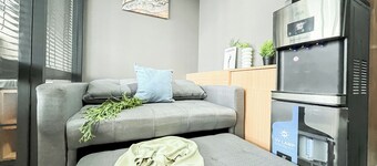 Urban Industrial Touch 1Br Apartment At The Smith Alam Sutera