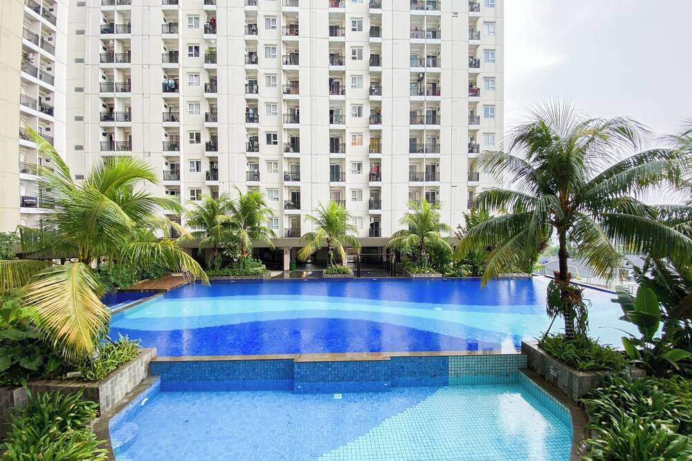 Minimalist Studio Apartment At Cinere Resort