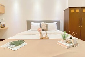 Standard Apartment - Minimalist Studio Apartment At Cinere Resort (Depok)